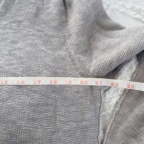 Brandy Melville Zip Up Cropped Knit Long Sleeve Sweater Gray Pullover S - Picture 6 of 9